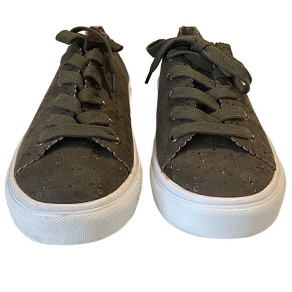 LOFT Olive Green Suede Eyelet Perforated Lace Up Sneaker Size 7.5 - Picture 6 of 10